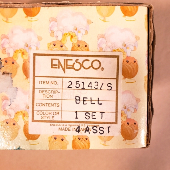 PRECIOUS MOMENTS VINTAGE SET OF 4 CHRISTMAS ANGEL BELLS - Picture 9 of 10